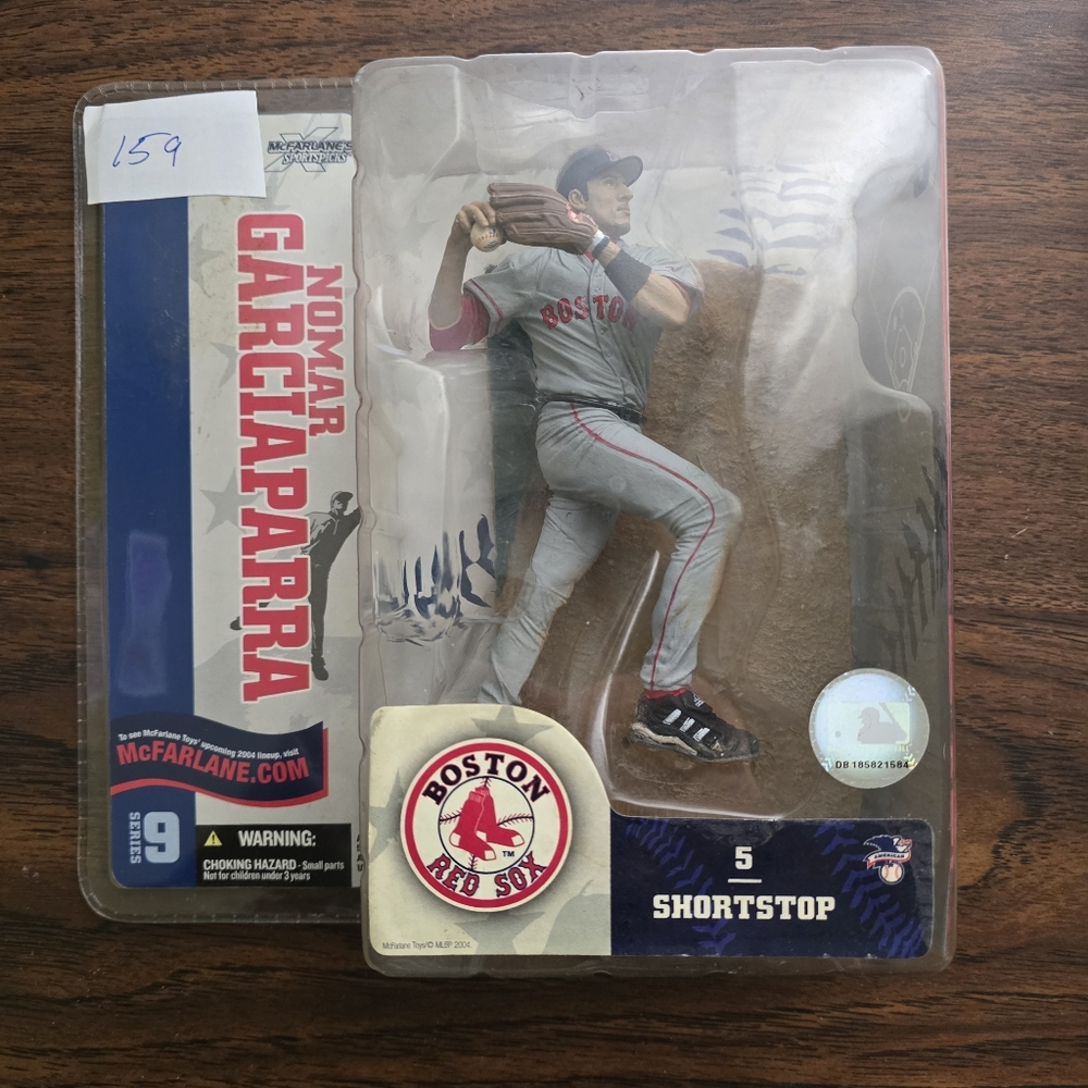 Nomar Garciaparra MLB Series 9 McFarlane Toys Action Figure. Boston Red Sox.